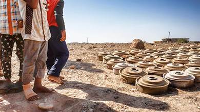 ​مصادر: الحوثيون يستقدمون شحنة ألغام إلى منطقة متصلة بجبهة يافع